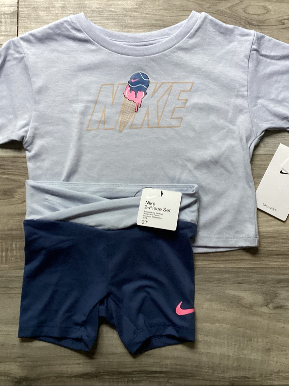 Nike Girls Tee & bike Shorts Set size 3T(NWT) ~PRICE FIRM, NO OFFERS~